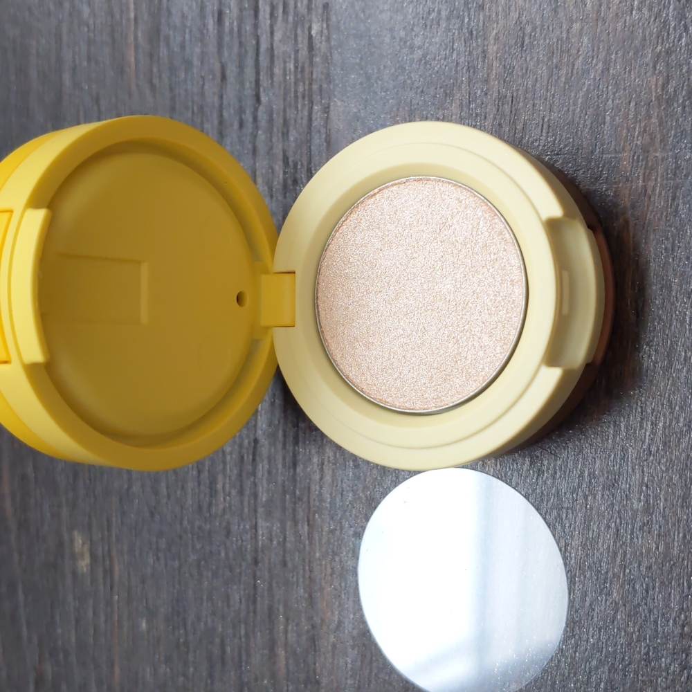 Kaja eyeshadow box - Picture 5 of 7